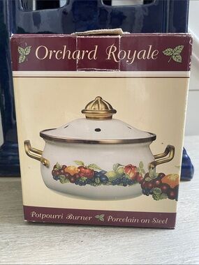 Lincoware Orchard Royal Poutpourri porcelain burner pot vintage